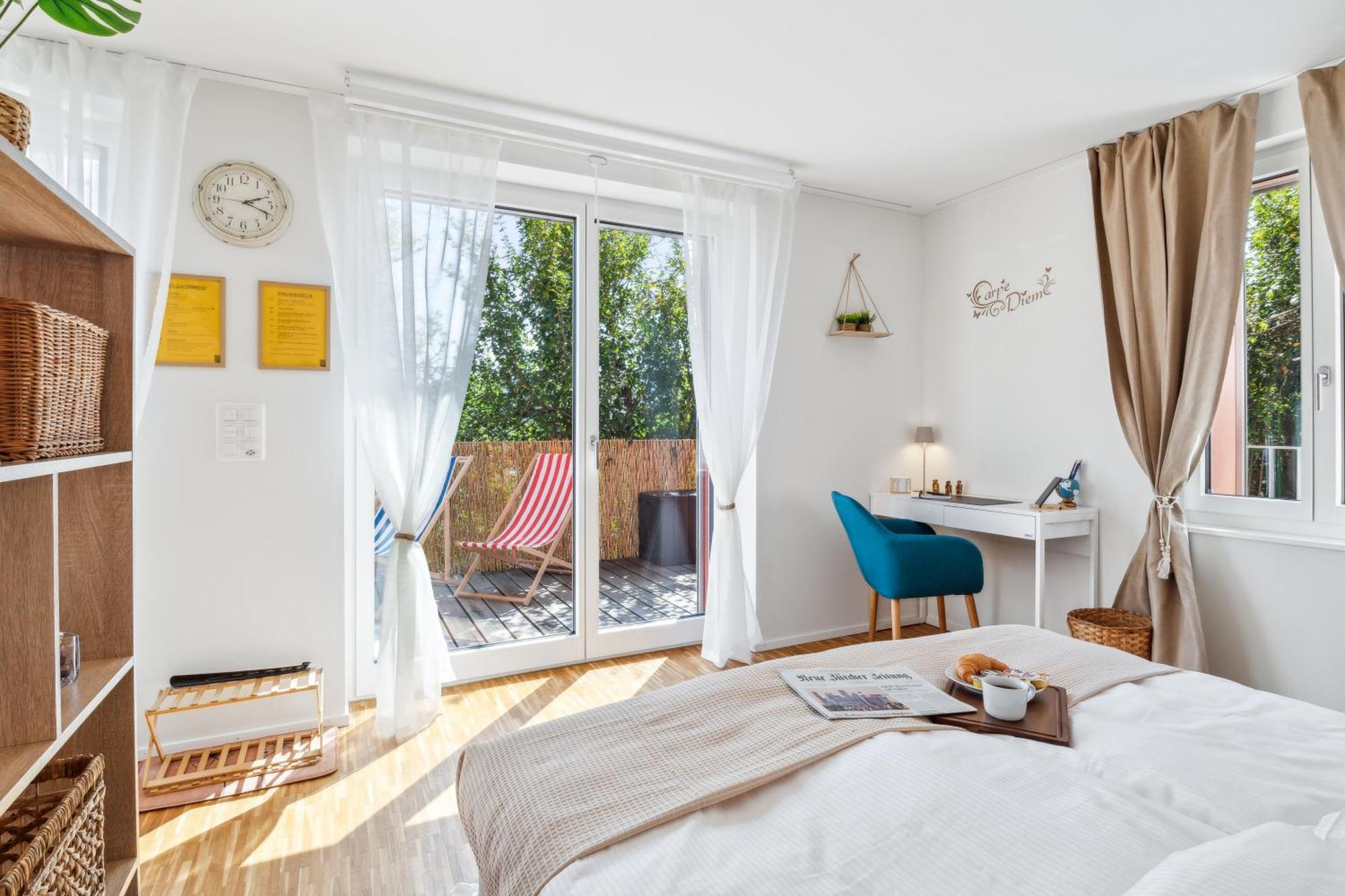 Business I Family Apartment I 1-4 Personen - Aare Blick, Nahe Altstadt I Beamer - 99" Leinwand I Terrassen Lounge Und Parkplatz บรุกก์ ภายนอก รูปภาพ