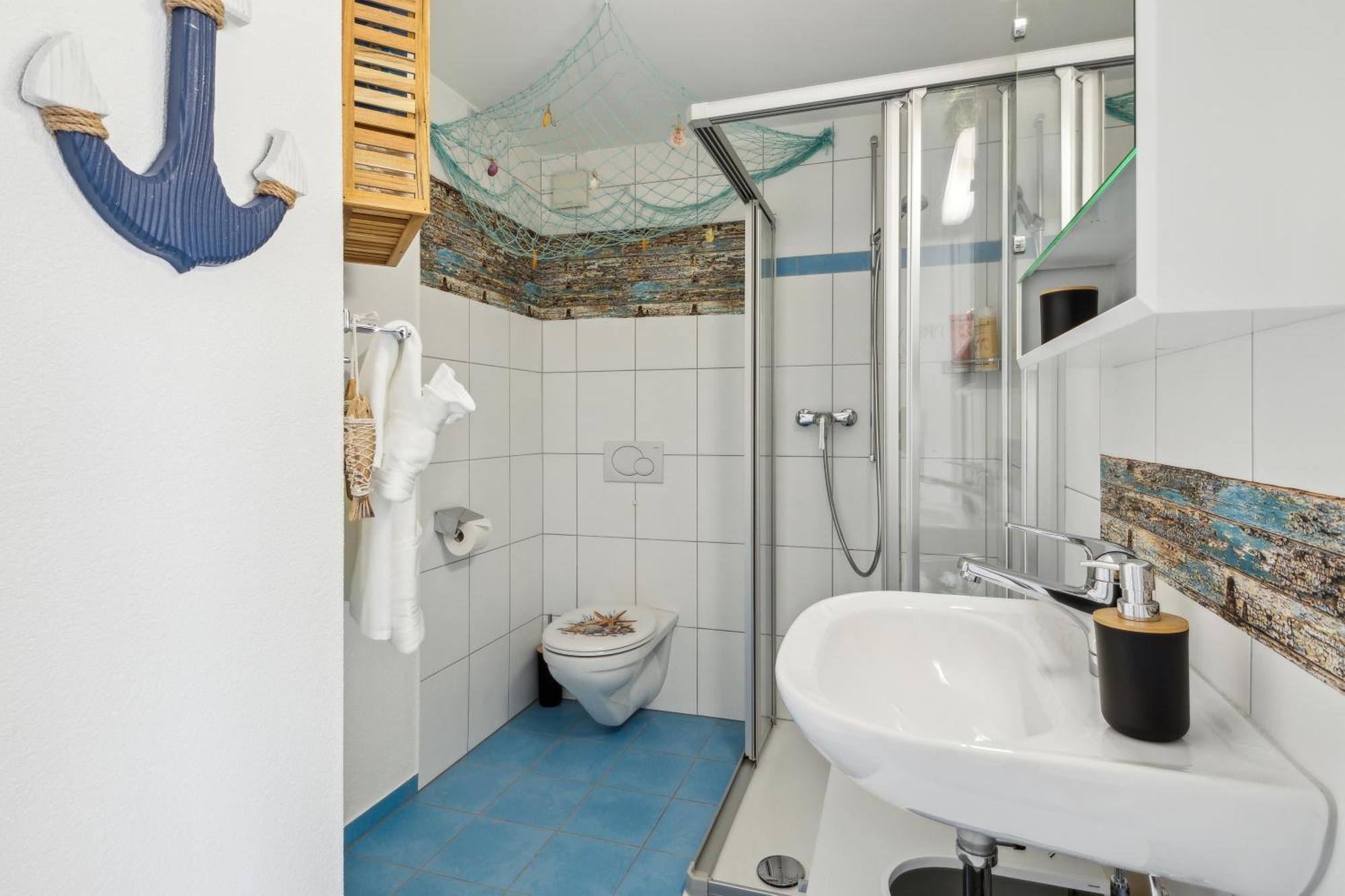 Business I Family Apartment I 1-4 Personen - Aare Blick, Nahe Altstadt I Beamer - 99" Leinwand I Terrassen Lounge Und Parkplatz บรุกก์ ภายนอก รูปภาพ